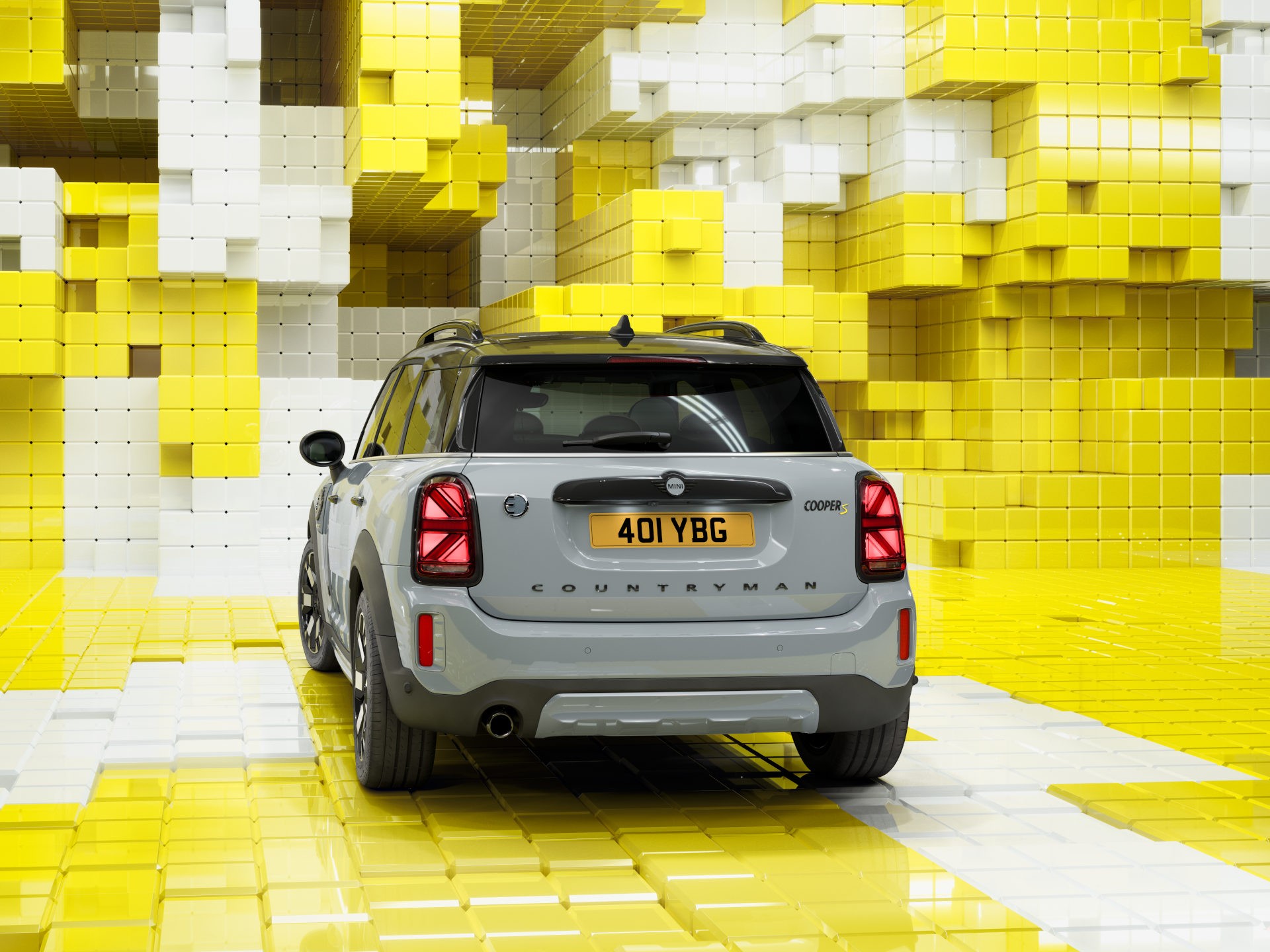 MINI Countryman Untamed Edition Plug-In Hybrid – side – charging